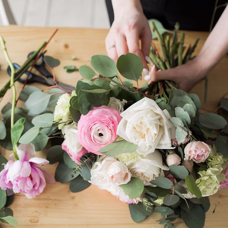 Create your own flower bouquet - learn the spiral technique